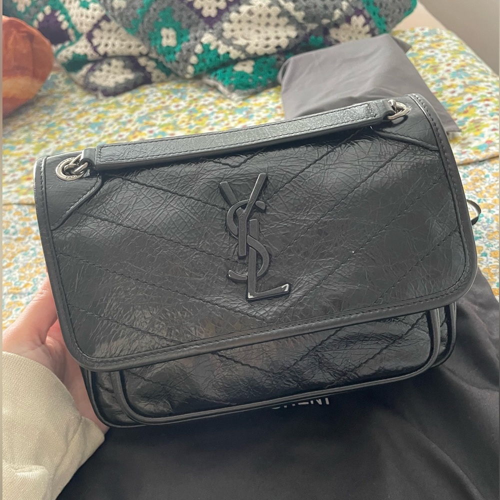 SAINT LAURENT Matelasse Baby Niki Chain Bag